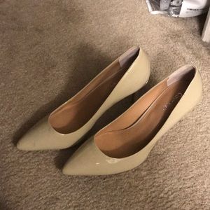 Women’s shoes